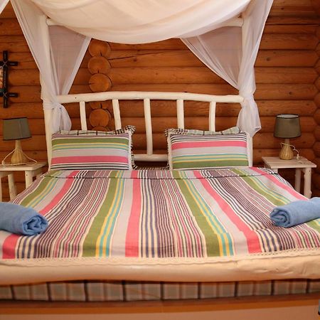 Boutigue Hotel Nebesa Chimgan Екстер'єр фото