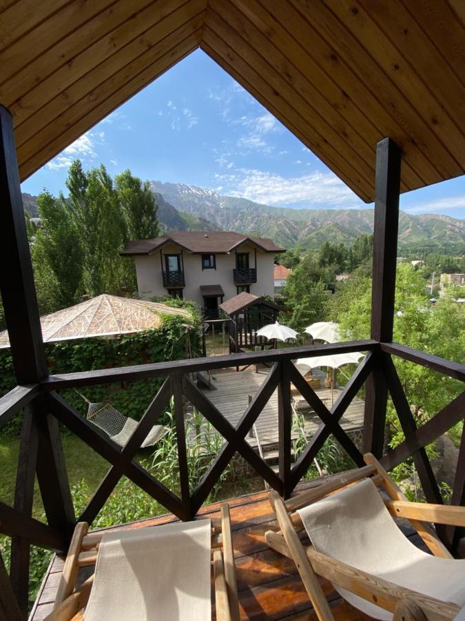 Boutigue Hotel Nebesa Chimgan Екстер'єр фото