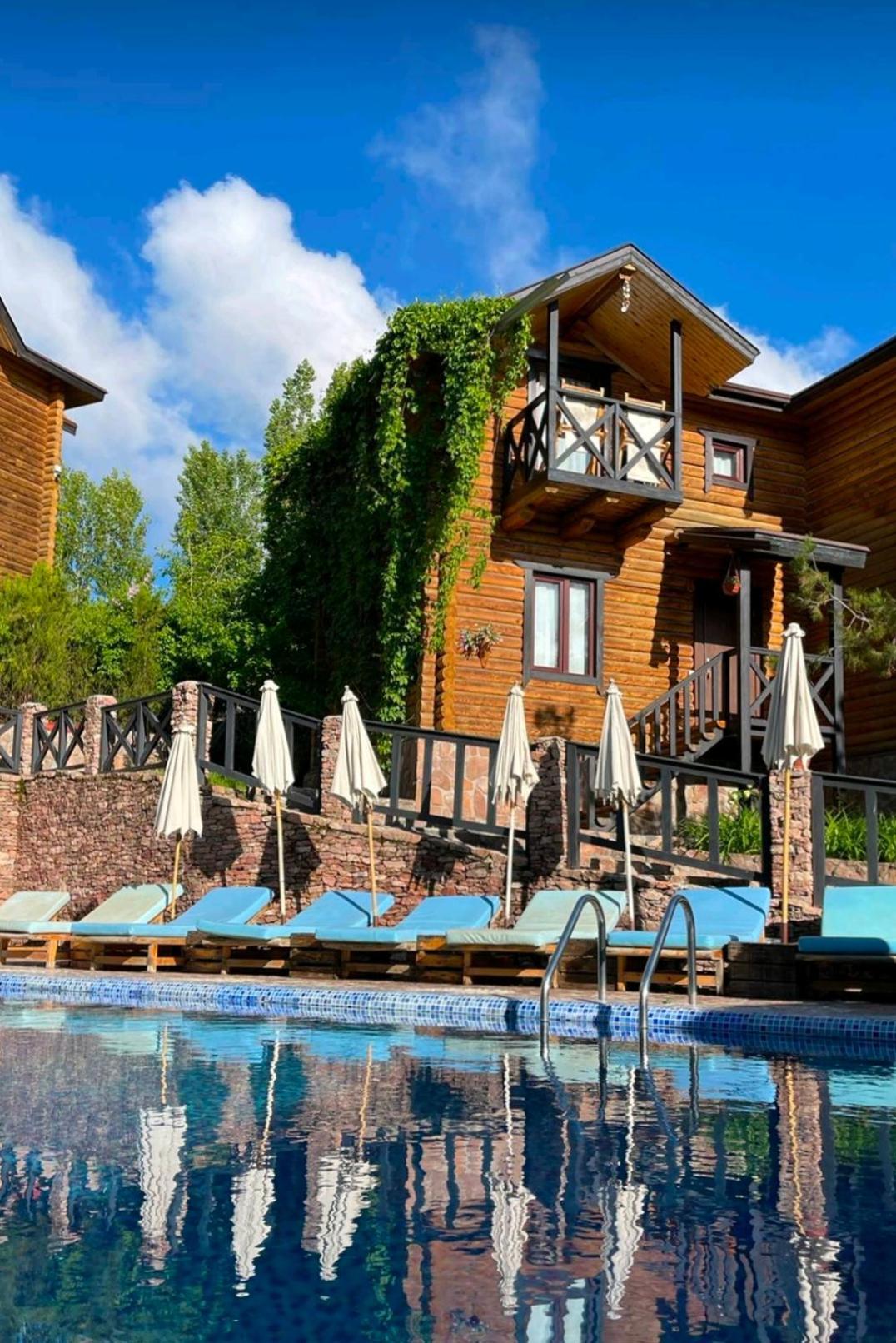 Boutigue Hotel Nebesa Chimgan Екстер'єр фото