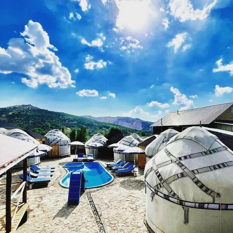 Boutigue Hotel Nebesa Chimgan Екстер'єр фото