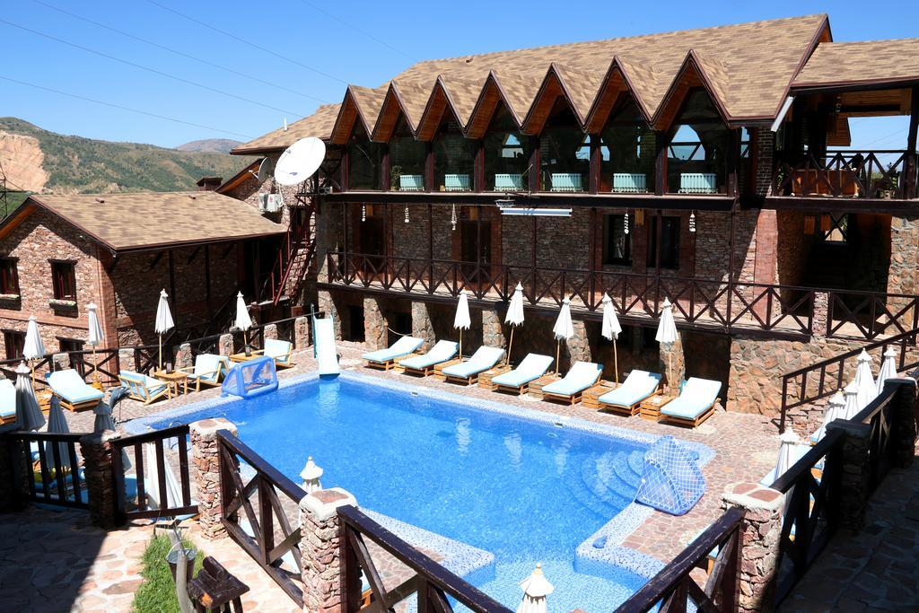 Boutigue Hotel Nebesa Chimgan Екстер'єр фото